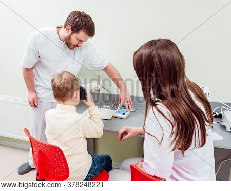 Orthoptics. Pleoptics. Doctor Explains How To Use Ophthalmic Equipment.