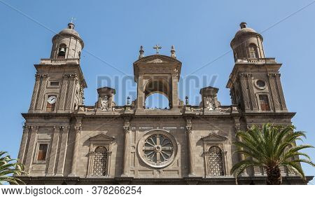 Close-up Of The Front Of The Cathedral Of Santa Ana, In Las Palmas De Gran Canaria, Canary Islands, 