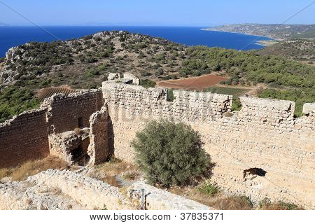 Katkelma linna Monolithos
