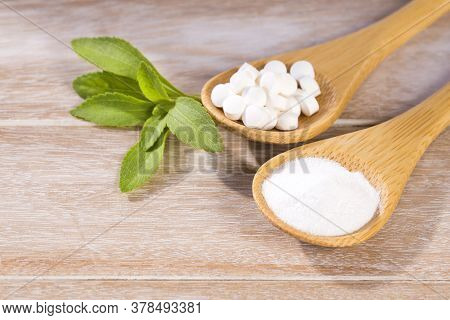 Sweetener Made Of Stevia In The Bottom Of Wood - Stevia Rebaudiana