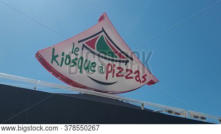 Bordeaux , Aquitaine / France - 07 25 2020 : Le Kiosque A Pizza Sign Store Of Italian Logo Shop Iita