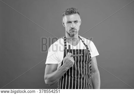 Choose Quality Shave. Barber Shave With Straight Razor. Bearded Man With Retro Shave. Barbershop. Sh