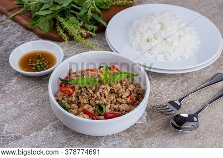 Stir-fried Minced Pork And Basil With Rice , Thai Famous Street Food