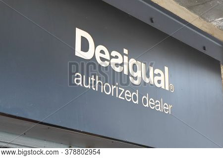 Bordeaux , Aquitaine / France - 07 25 2020 : Desigual Authorized Dealer Logo And Text Sign Of Shop O