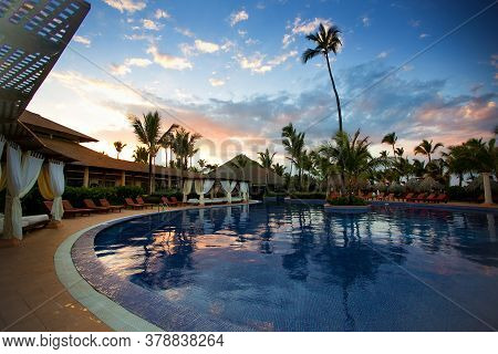27.07.2016 Dominican Respublika Dominican Republic, Santo Domingo. Empty Swimming Pool With Sun Loun