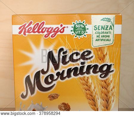 Battle Creek - Jul 2020: Kellogg's Nice Morning Cereals Packet