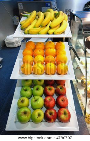 Frutas em bandejas