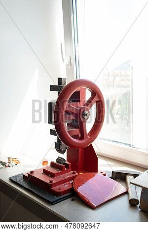 Mosaic Stone Cutting Machine With Replacement Blade. Stone Mosaic Machine For Cutting Smalt, Stone A