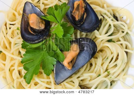 Spaghetti z małżami