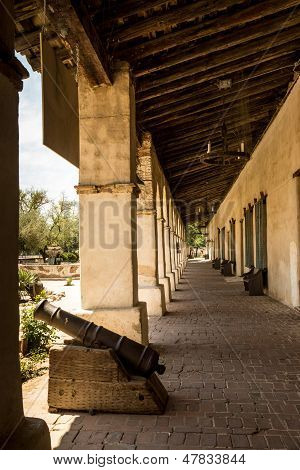 Spagnolo missione Colonnade