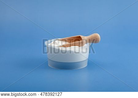 Sodium Pyrophosphate Or Tetrasodium Pyrophosphate (anhydrous) Tspp On Blue Background. White Chemica
