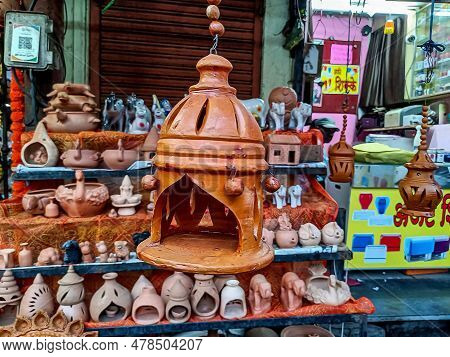 Kolhapur, Maharashtra, India- November 6th 2022; Stock Photo Of Beautiful Handmade Designer Hanging 