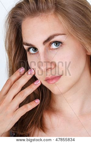 Ragazza di ritratto carina