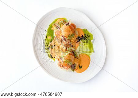 Bao With Pulled Beef, Pumpkin Sauce And Arugula