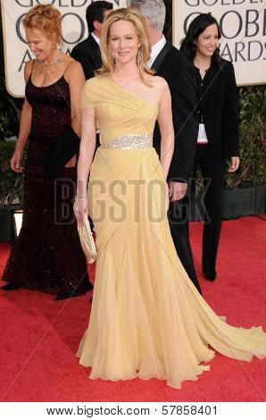 Laura Linney at the 66th Annual Golden Globe Awards. Beverly Hilton Hotel, Beverly Hills, CA. 01-11-09