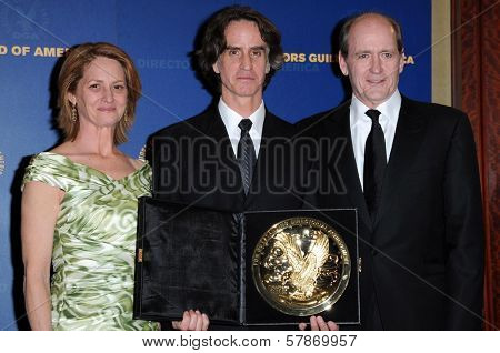 Melissa Leo with Jay Roach and Richard Jenkins in the press room at the 61st Annual DGA Awards. Hyatt Regency Century Plaza, Los Angeles, CA. 01-31-09