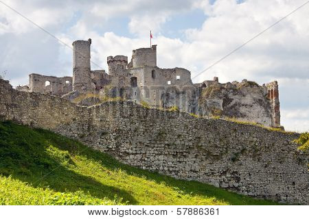 Ogrodzieniec Castle, Poland.
