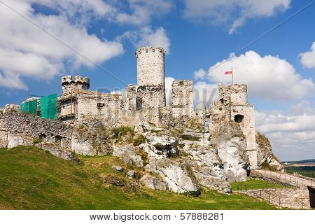 Ogrodzieniec Castle, Poland.
