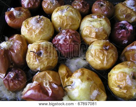 baked apples