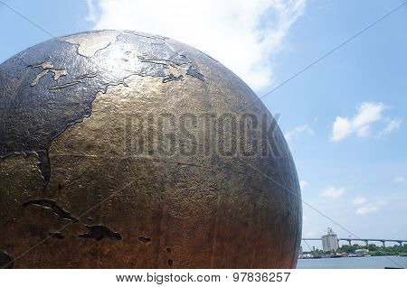 The World Apart aka The Cracked Earth monument in Savannah, GA