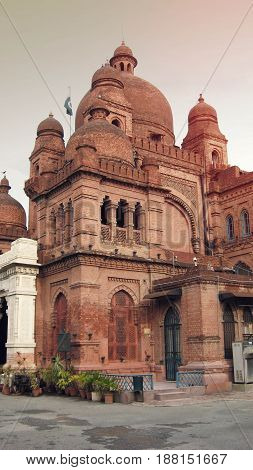 Lahore Museum - Beautiful Architecture in Lahore Punjab Pakistan - 21/07/2010
