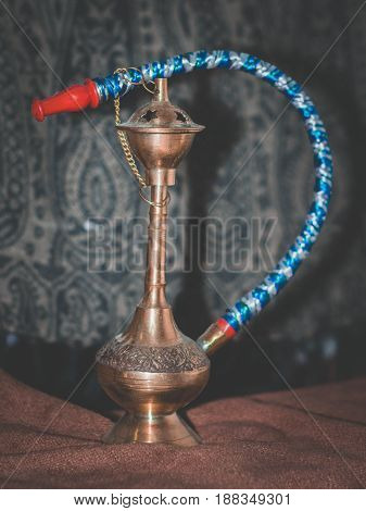 baraku style Arabian With gold in the desert.