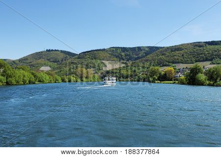 Moselle River between Bernkastel-Kues and Andel in Spring