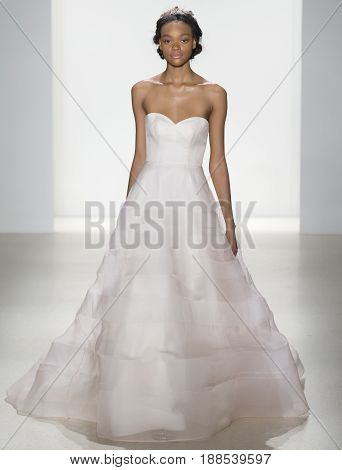Kelly Faetanini- Spring 2018 Collection - New York Fashion Week Bridal