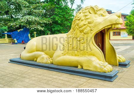 The Lion's Jaws