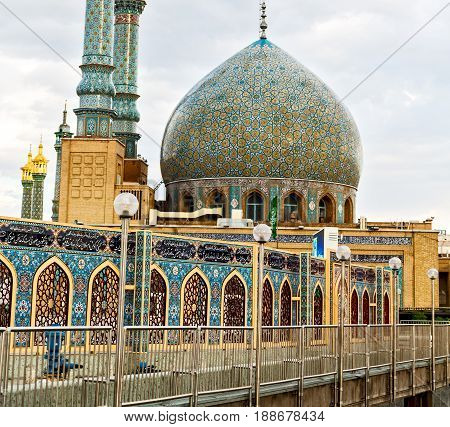 In Iran  And Old Antique Mosque    Minaret
