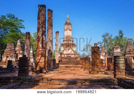 Sukhothai, Thailand - January 17 2017: Wat Chedi Jet Thaew In The Precinct Of Si Satchanalai Histori