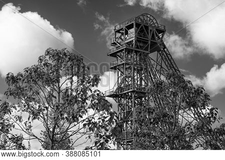 Kamp-lintfort, Germany - August 22, 2020: Old Pitframe Of Zeche Friedrich Heinrich Against Sky, Indu