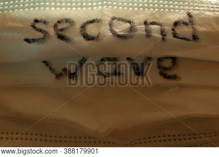 medical mask with the inscription \\\