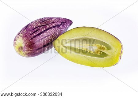 Sweet Cucumber Or Pear-melon - Solanum Muricatum