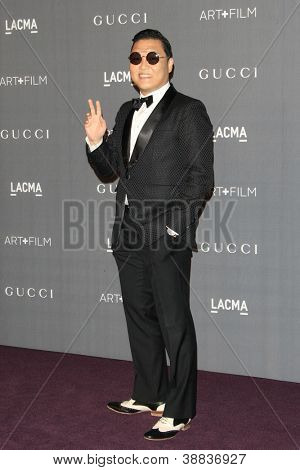 LOS ANGELES, CA - OCT 27: Psy v LACMA 2012 Art + Film Gala v LACMA 27 října 2012 v Los 