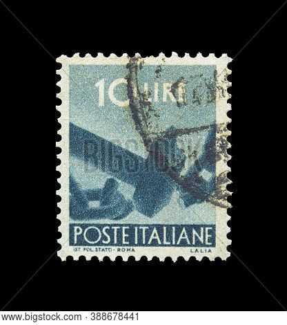 Italy - Circa 1961 : Cancelled Postage Stamp Printed By Italy, That Shows Hammer Breaking Chains, Ci