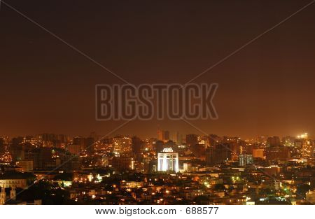 Baku by om natten