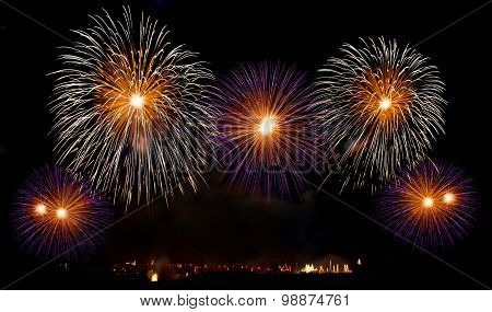 Malta fireworks festival, 4 July, Independence, fireworks explode