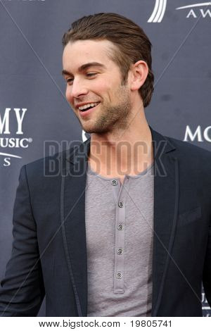 LAS VEGAS - APR 3: Chace Crawford ankommer på Academy of Country Music Awards 2011 på MGM Grand