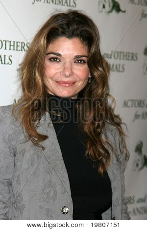 LOS ANGELES - 9 kwietnia: Laura San Giacomo w zielonym pokoju rocznego 