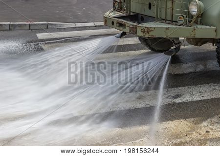 Street Flusher In Action 2