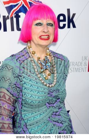 LOS ANGELES - APR 26: Zandra Rhodes Ankunft auf dem 5th Annual BritWeek Launch Party am britischen Con