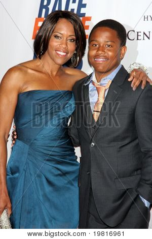 LOS ANGELES - APR 29:  Regina King and son arriving at the 18th Race to Erase MS Event at Century Plaza Hotel on April 29, 2011 in Century City, CA..