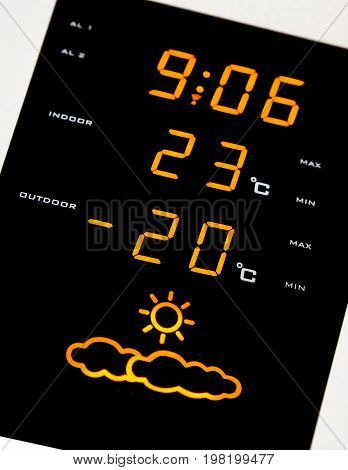 Digital home weather meteo station. Cold winter. Low temperature