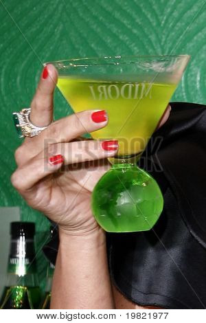LOS ANGELES - Mai 10: Kim Kardashian in der Kim Kardashian & Midori Melon Likör startet die Mido