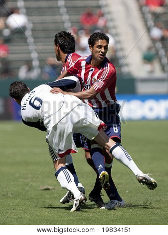 CARSON, CA. - 13 SEPTEMBER: Jay högar (L) Jesus Padilla (C) och Mariano Trujillo (R) under Chiv
