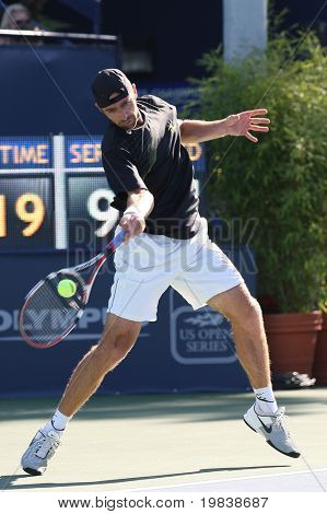 LOS ANGELES, CA. - 29 lipca: Benjamin Becker Niemiec (na zdjęciu) i [WC] James Blake USA gry