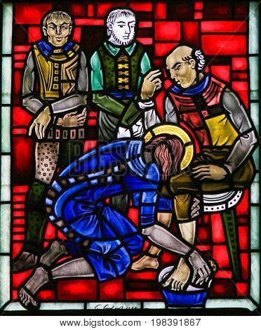 Stained Glass In Worms - Jesus Washing The Feet Of St Peter