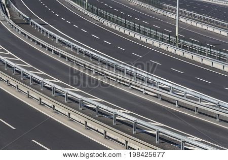 Multiband asphalt track removed from bridge height