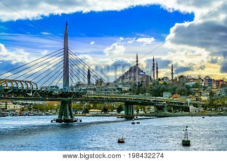 Istanbul cityscape on a sunny day, with Suleymaniye Mosque and its impresive minarets, Istanbul, Constantinople, Turkey